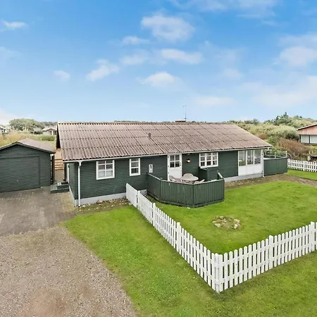 Holiday home Beautiful In With Wifi